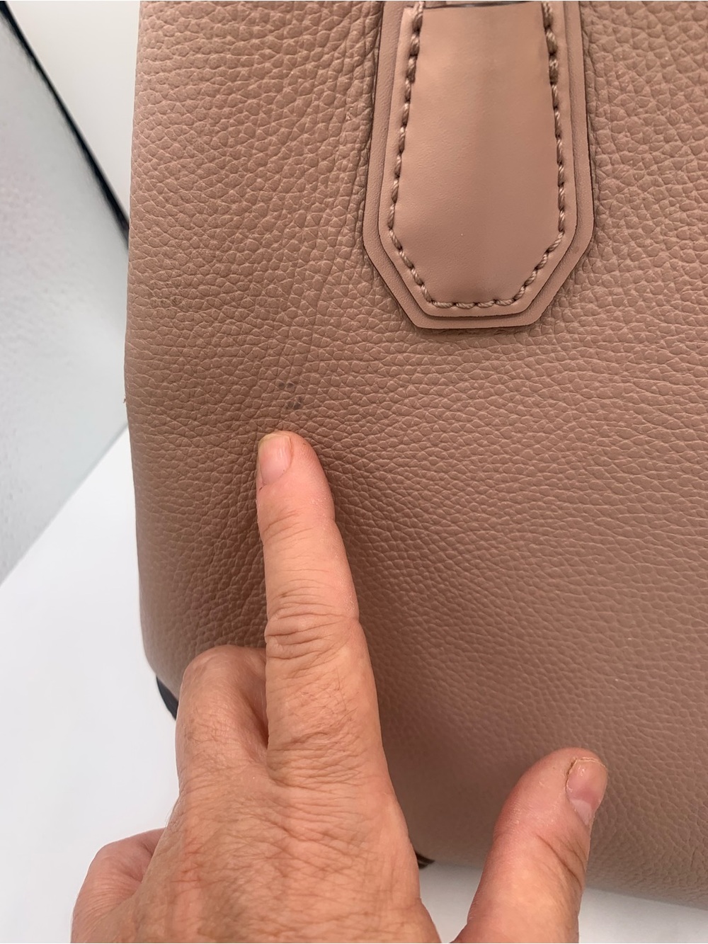 Michael Kors Deep Pink Mercer Medium Pebble Leather Gold Lock Detail Handbag - Picture 13 of 14